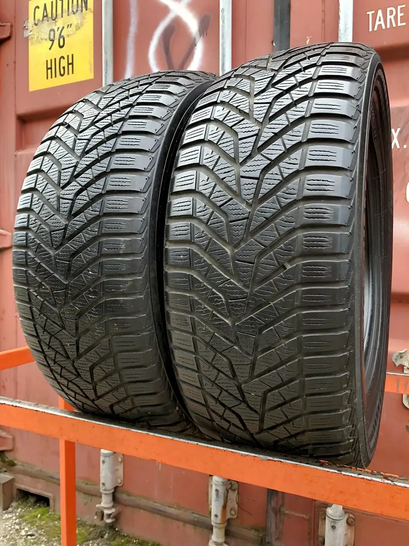 Пара б/у шин 225/55 R16 Yokohama BluEarth W.Drive V905