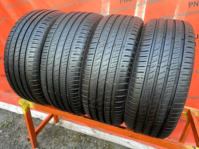 Комплект б/у шин 225/55 R17 Barum Bravuris 5HM