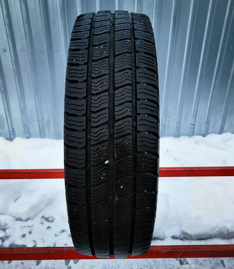 Б/у шина 225/55 R17C Barum Snovanis 3