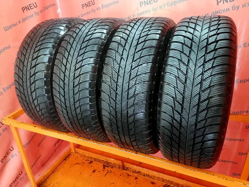 Комплект б/у шин 225/55 R17 Bridgestone Blizzak LM-001 RunFlat