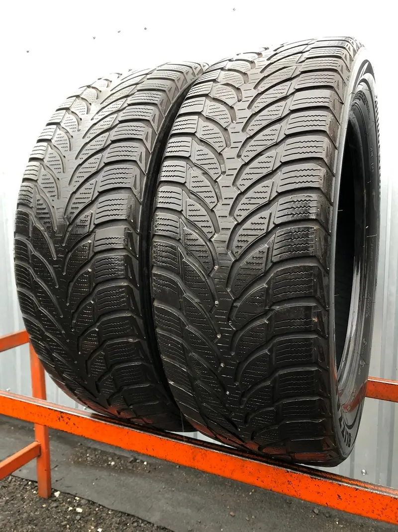 Пара б/у шин 225/55 R17 Bridgestone Blizzak LM32