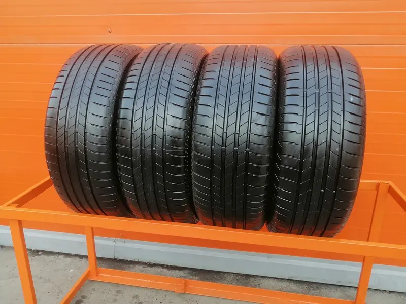 Комплект б/у шин 225/55 R17 Bridgestone Turanza T005