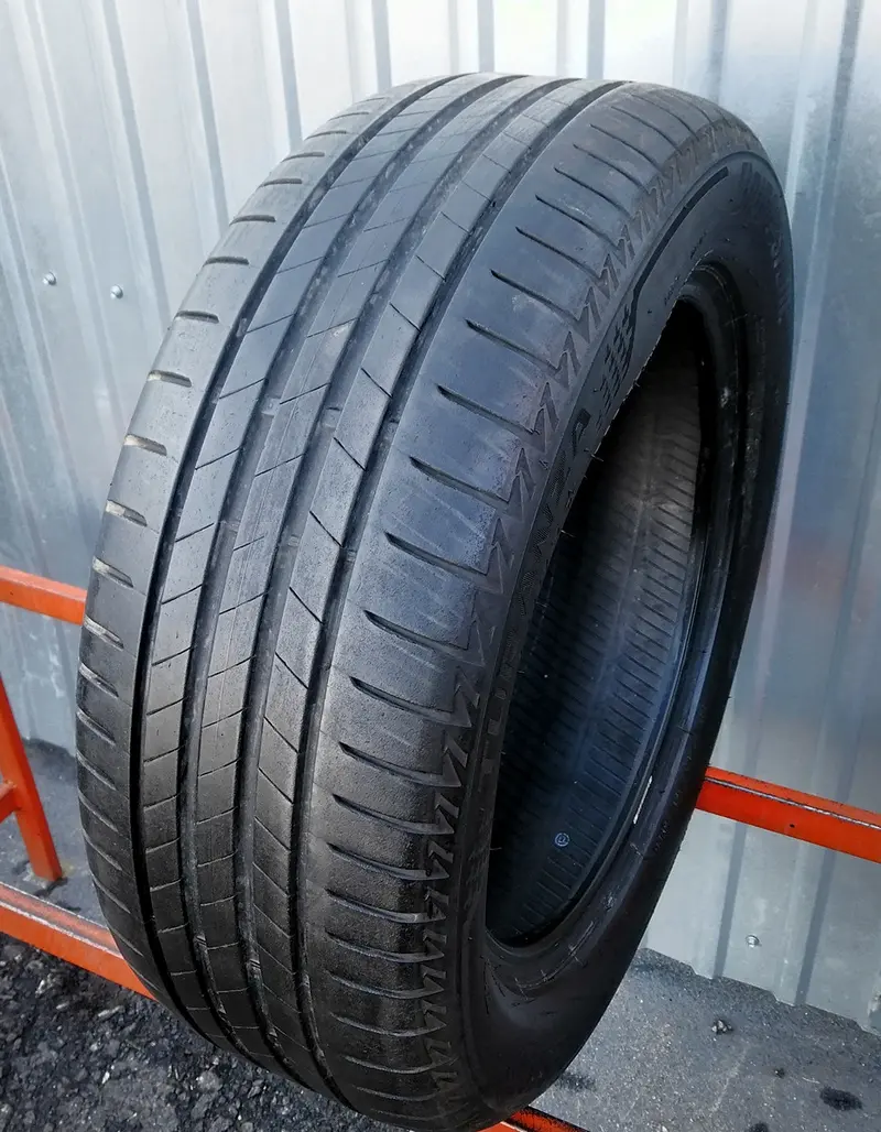 Б/у шина 225/55 R17 Bridgestone Turanza T005