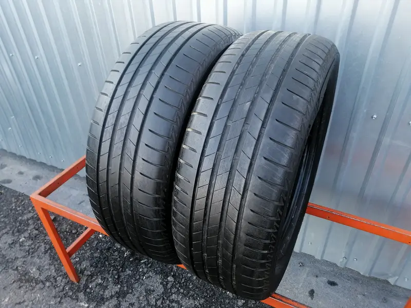 Пара б/у шин 225/55 R17 Bridgestone Turanza T005
