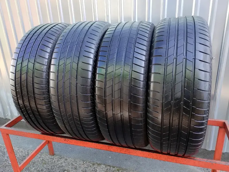 Комплект б/у шин 225/55 R17 Bridgestone Turanza T005
