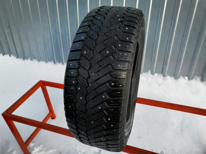 Б/у шина 225/55 R17 Continental ContiIceContact, фото 1