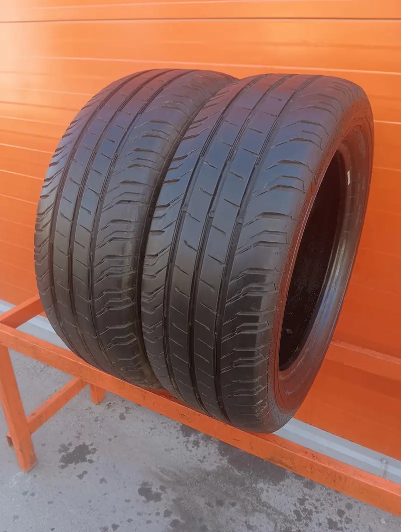 Пара б/у шин 225/55 R17C Continental ContiVanContact 200