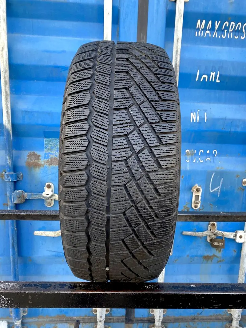 Б/у шина 225/55 R17 Continental ContiVikingContact 5