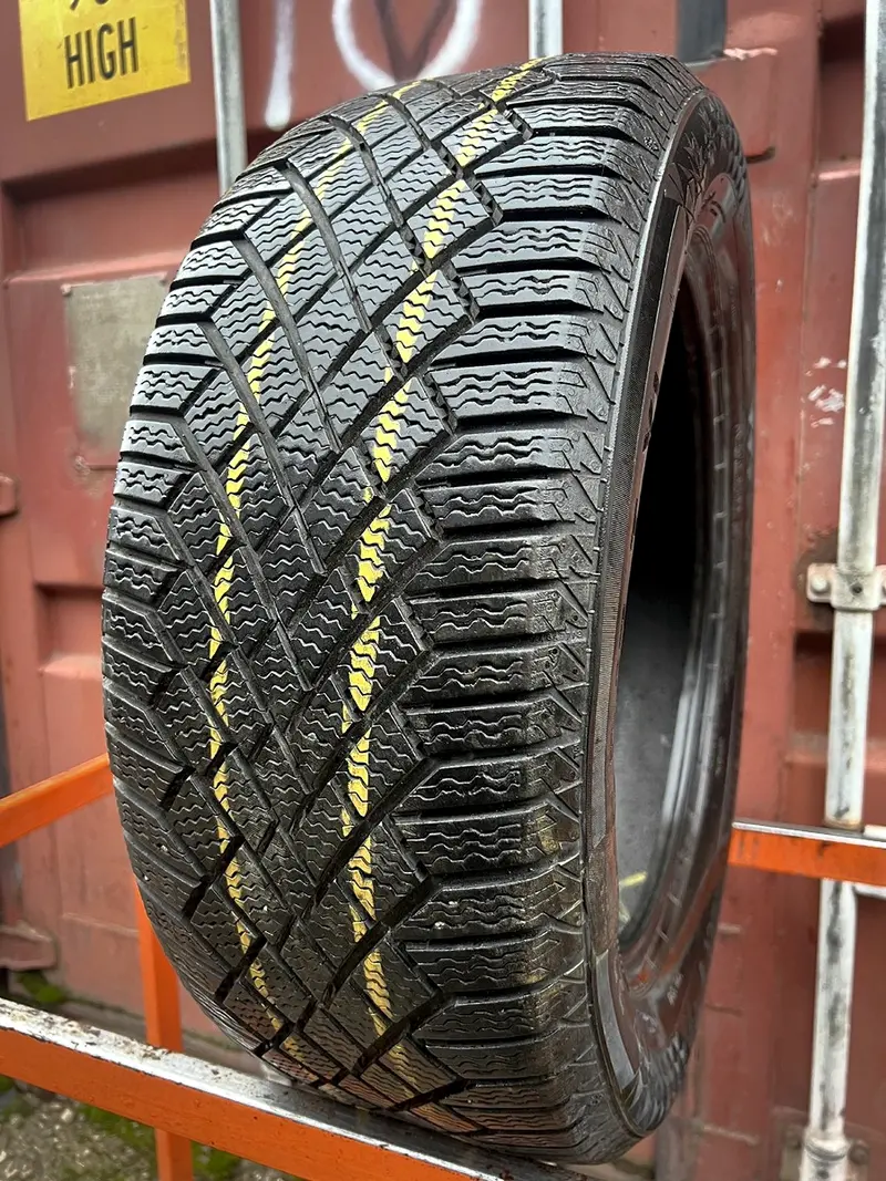 Б/у шина 225/55 R17 Continental ContiVikingContact 7