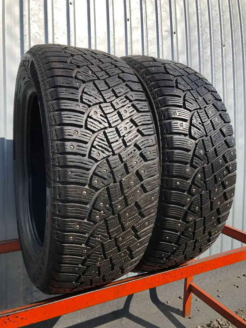 Пара б/у шин 225/55 R17 Continental IceContact 2