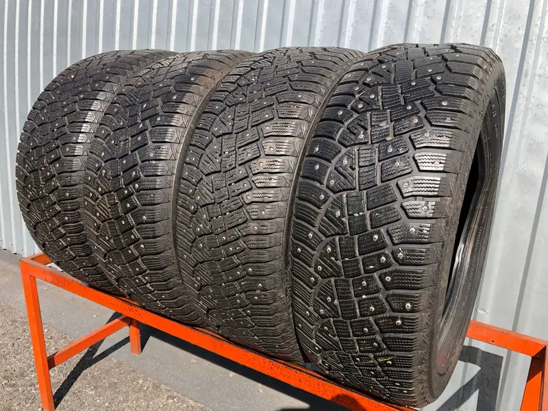 Комплект б/у шин 225/55 R17 Continental IceContact 2