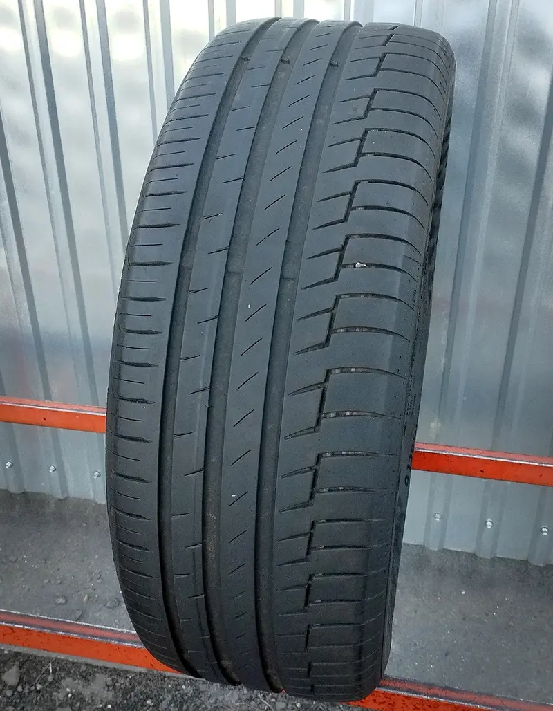 Б/у шина 225/55 R17 Continental PremiumContact 6