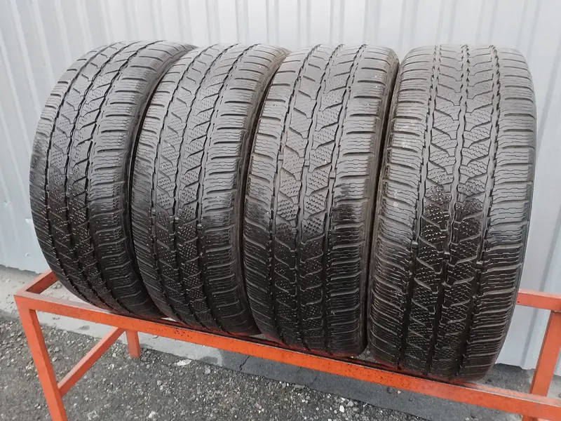 Комплект б/у шин 225/55 R17C Continental VanContact Winter