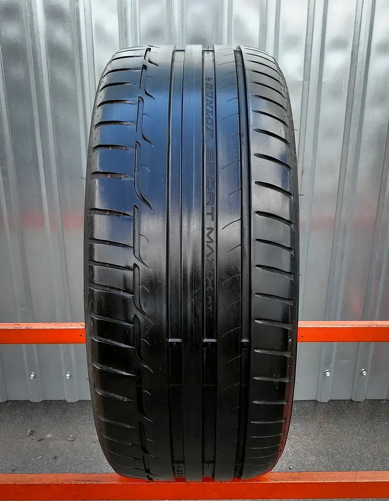 Б/у шина 225/55 R17 Dunlop SP Sport Maxx RT