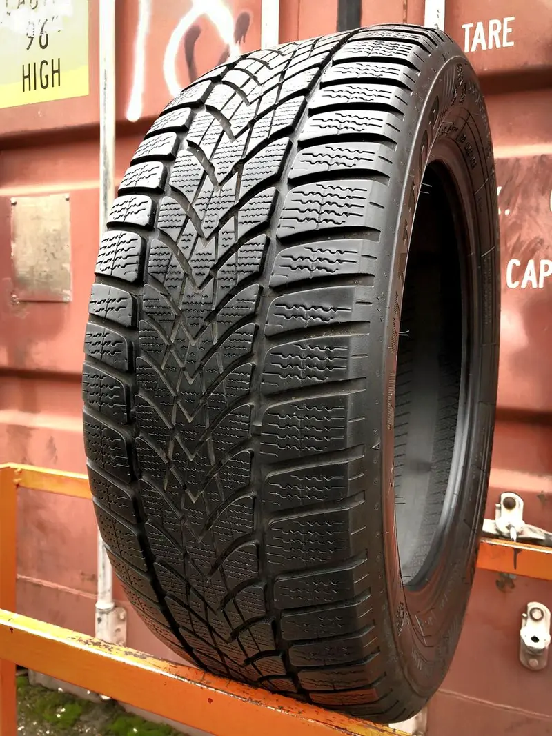 Б/у шина 225/55 R17 Dunlop SP Winter Sport 4D, фото 1