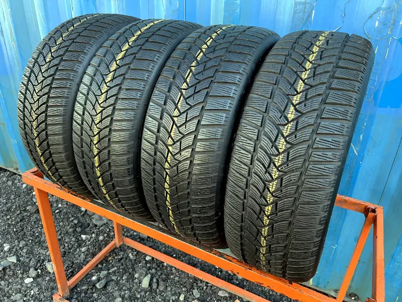 Комплект б/у шин 225/55 R17 Dunlop Winter Sport 5