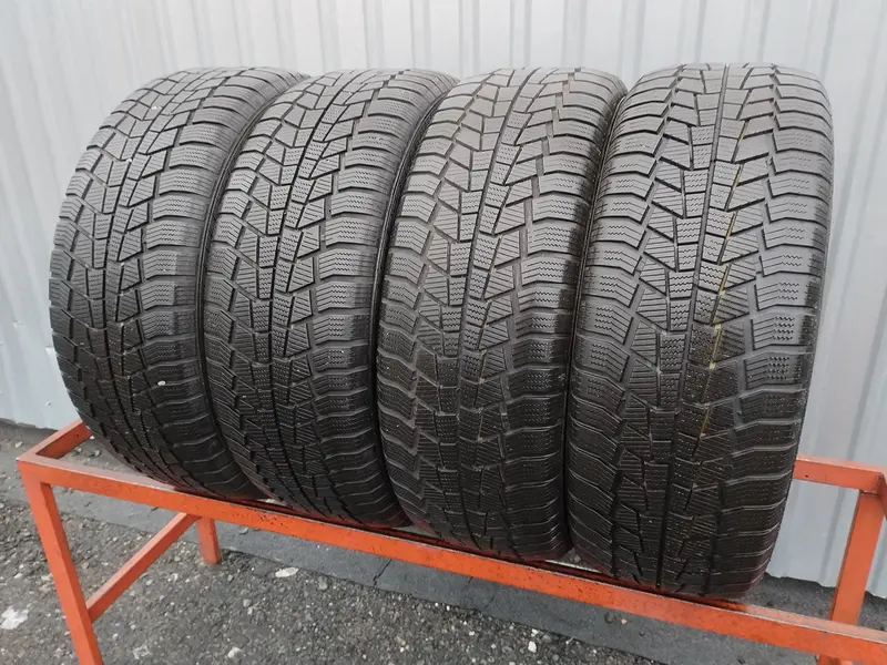 Комплект б/у шин 225/55 R17 Gislaved Euro Frost 6
