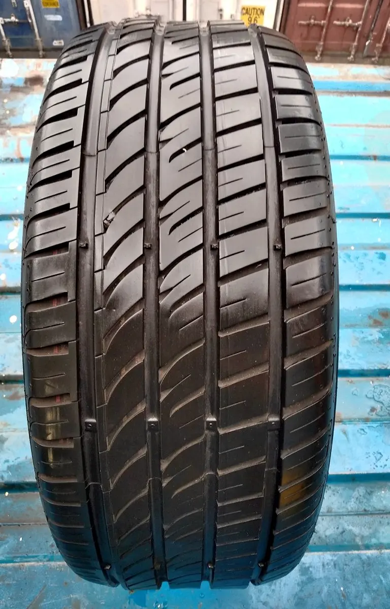 Б/у шина 225/55 R17 Gislaved Ultra Speed, фото 1