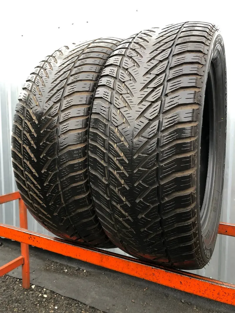 Пара б/у шин 225/55 R17 Goodyear Eagle Ultra Grip GW-3