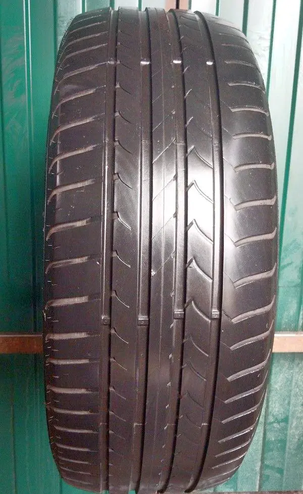 Б/у шина 225/55 R17 Goodyear EfficientGrip