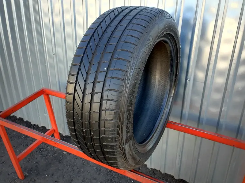 Б/у шина 225/55 R17 Goodyear Excellence