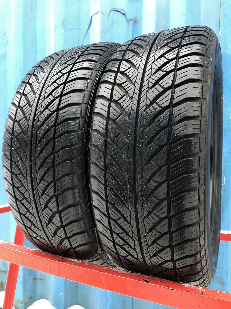 Пара б/у шин 225/55 R17 Goodyear Ultra Grip 8 Performance
