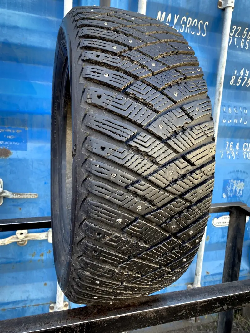 Б/у шина 225/55 R17 Goodyear Ultra Grip Ice Arctic