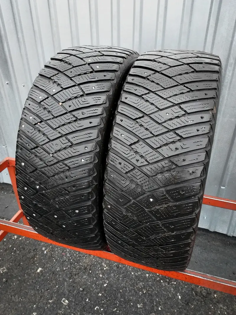 Пара б/у шин 225/55 R17 Goodyear Ultra Grip Ice Arctic