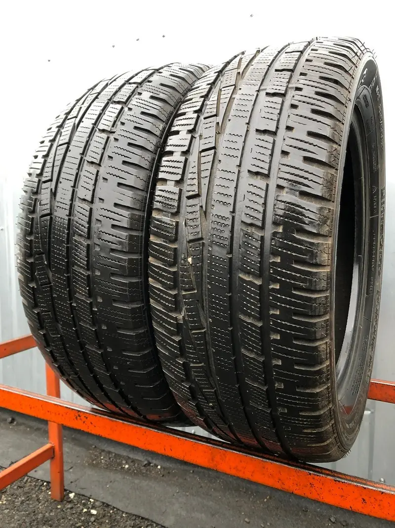 Пара б/у шин 225/55 R17 Goodyear Ultra Grip Performance