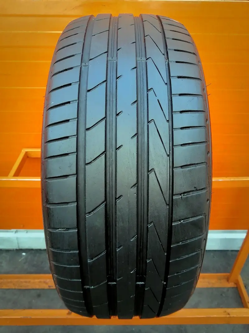 Б/у шина 225/55 R17 Hankook Ventus S1evo 2 K117 Run Flat