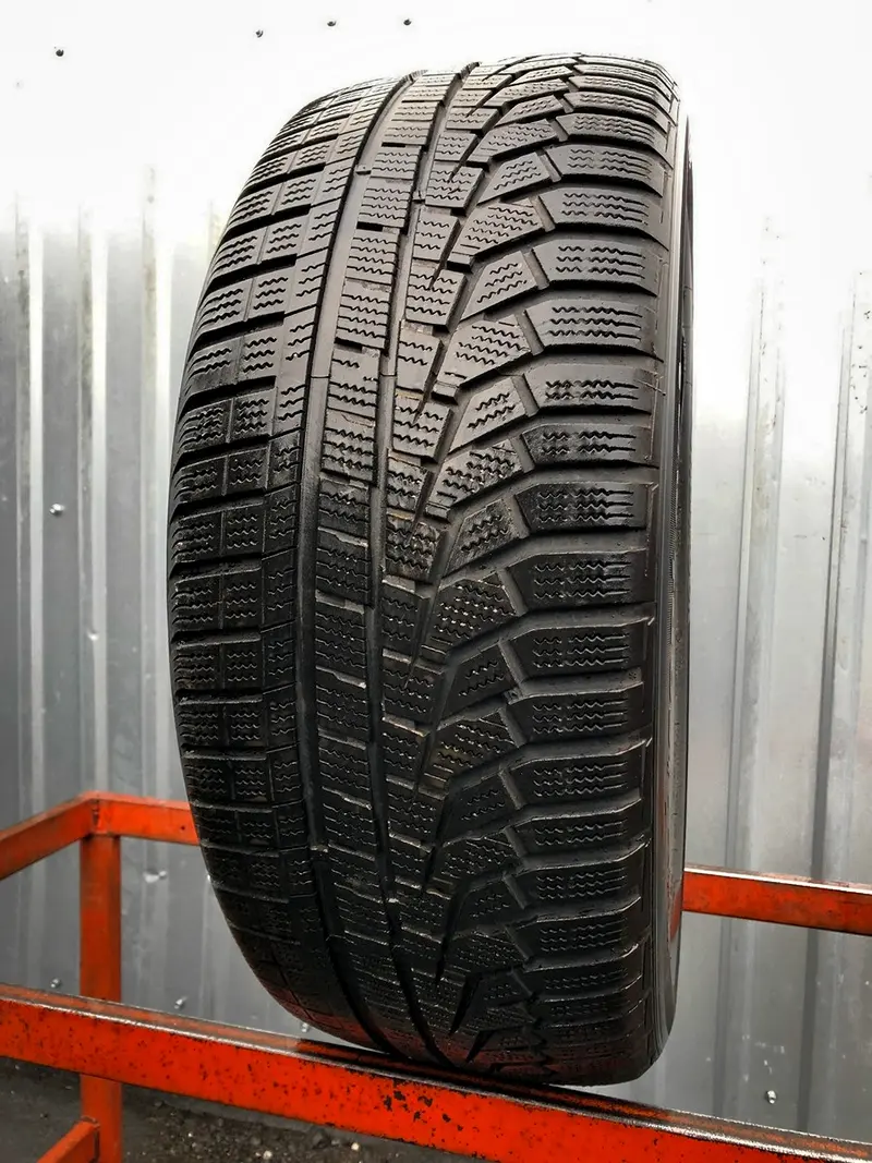 Б/у шина 225/55 R17 Hankook Winter I Cept Evo2 W320