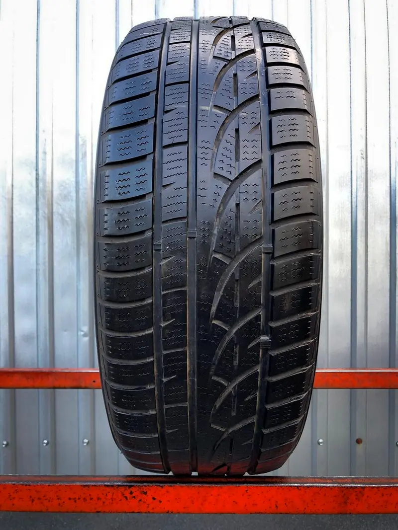 Б/у шина 225/55 R17 Hankook Winter I Cept Evo W310