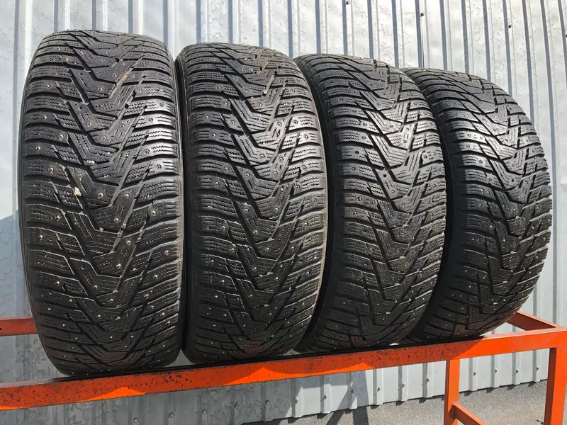 Комплект б/у шин 225/55 R17 Hankook Winter i Pike RS2 W429