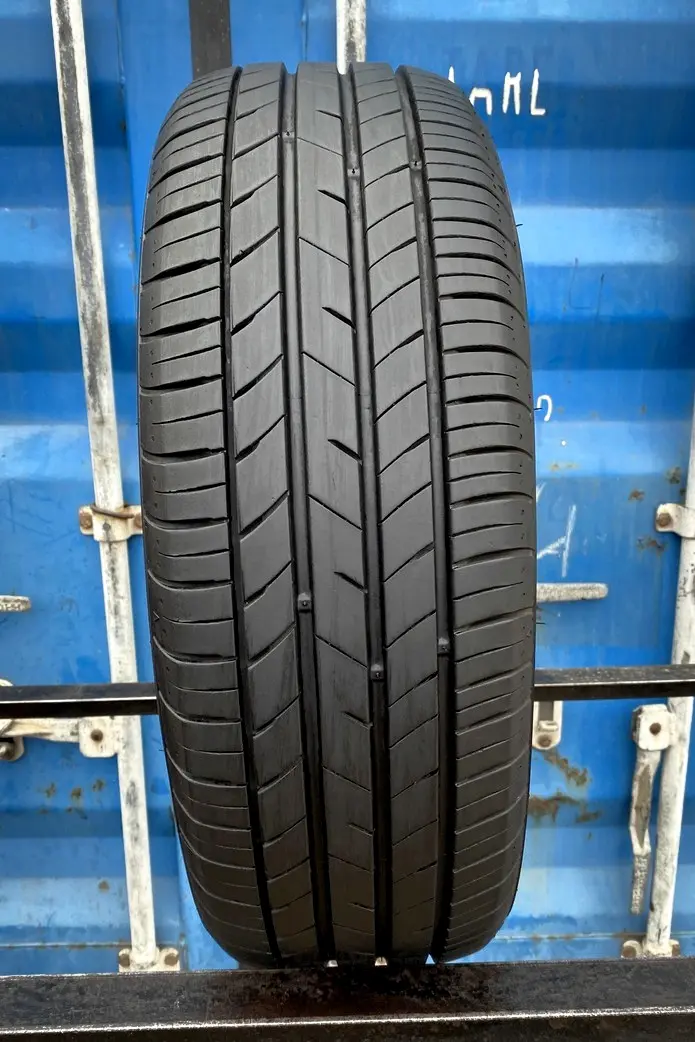 Б/у шина 225/55 R17 Kumho Ecsta HS 52, фото 1
