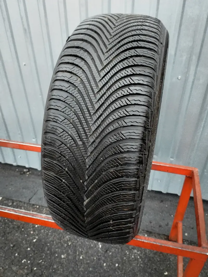Б/у шина 225/55 R17 Michelin Alpin 5