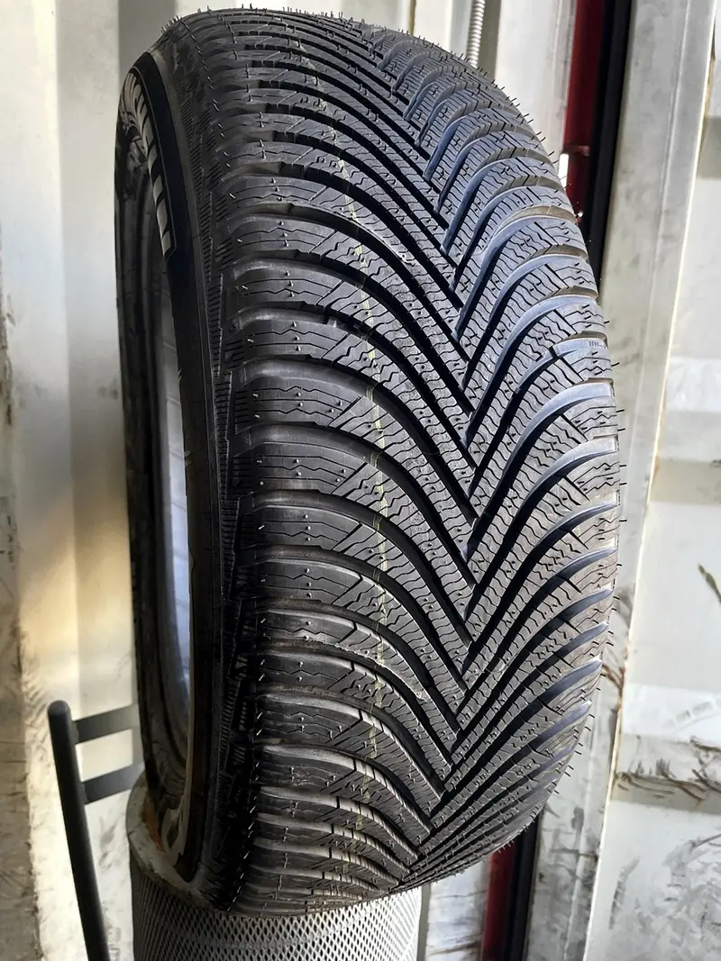 Б/у шина 225/55 R17 Michelin Alpin 5, фото 1