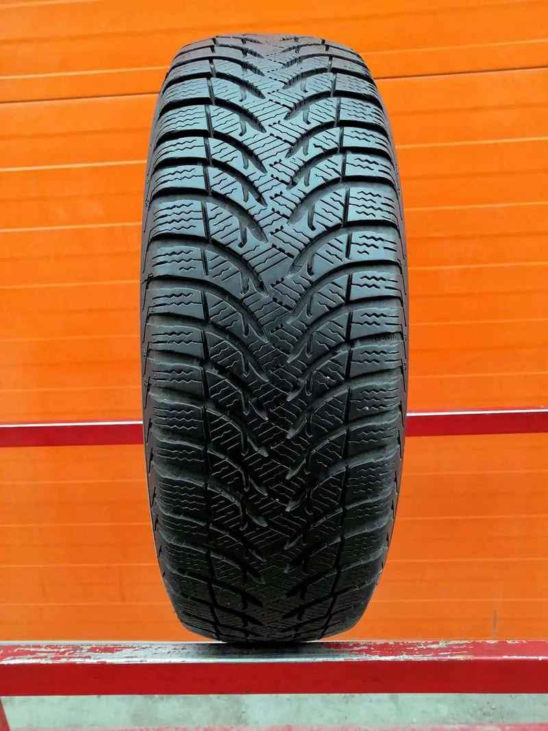 Б/у шина 225/55 R17 Michelin Alpin A4