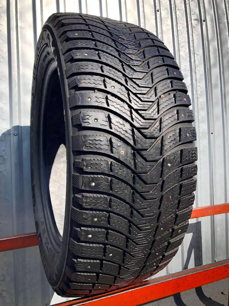 Б/у шина 225/55 R17 Michelin X-Ice North 3