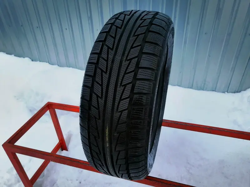 Б/у шина 225/55 R17 Nankang SV-2