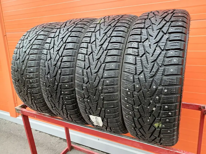 Комплект б/у шин 225/55 R17 Nokian Hakkapeliitta 7