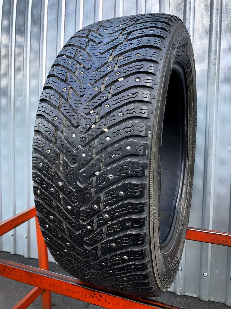 Б/у шина 225/55 R17 Nokian Hakkapeliitta 8