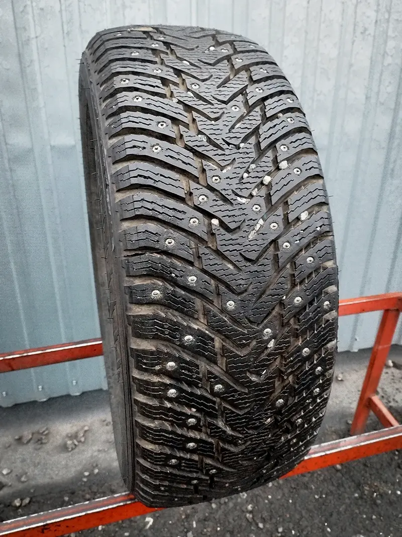 Б/у шина 225/55 R17 Nokian Hakkapeliitta 8