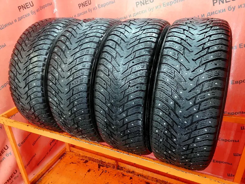 Комплект б/у шин 225/55 R17 Nokian Hakkapeliitta 8 RunFlat