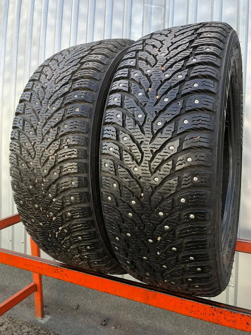 Пара б/у шин 225/55 R17 Nokian Hakkapeliitta 9