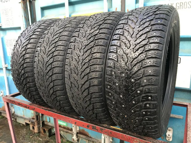 Комплект б/у шин 225/55 R17 Nokian Hakkapeliitta 9