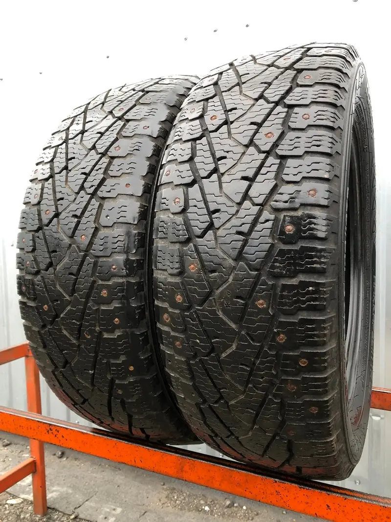Пара б/у шин 225/55 R17C Nokian Hakkapeliitta C3