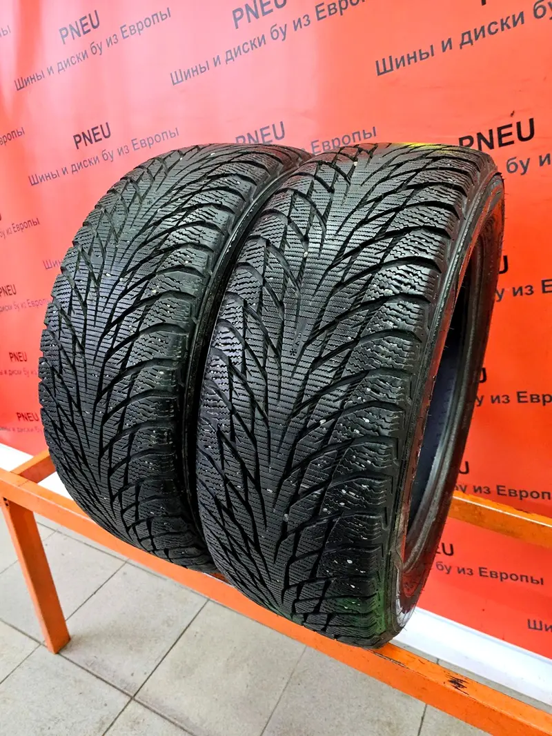 Пара б/у шин 225/55 R17 Nokian Hakkapeliitta R2 RunFlat
