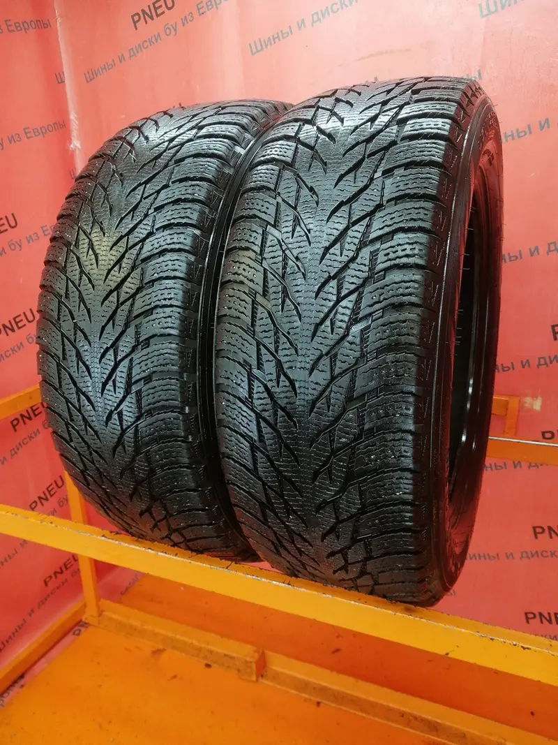 Пара б/у шин 225/55 R17 Nokian Hakkapeliitta R3
