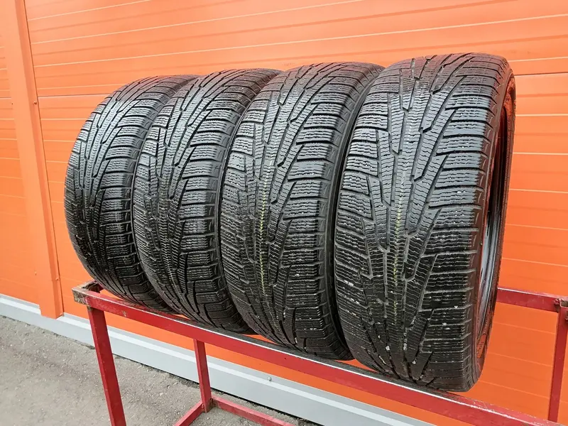 Комплект б/у шин 225/55 R17 Nokian Hakkapeliitta R