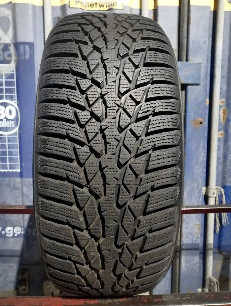 Б/у шина 225/55 R17 Nokian WR D4
